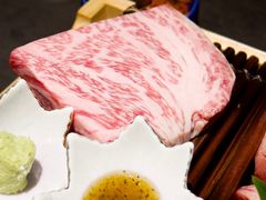 -铭牛烧肉·和牛海鲜自助(高新月牙湖店)