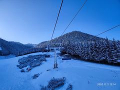 -丝绸之路山地度假区滑雪场