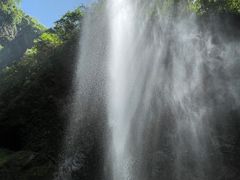 -龙水峡地缝景区