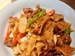 酸萝卜魔芋焖肥肠-薇酌饮·陕西菜(南门外店)