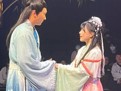 -瑞虹新天地月亮湾