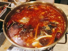 麻辣牛蛙-黄尚皇小龙虾-螃蟹-烧烤工坊(皇后公园店)