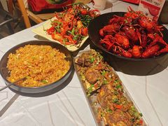-巴厘龙虾·榜首油焖大虾(音乐学院·沿江酒馆店)