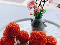 杨梅鳕鱼球-柳莺湖上·湖景餐厅·江南菜(西湖店)