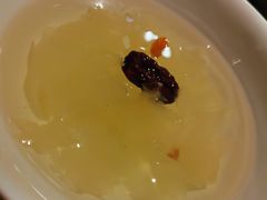 银耳汤-鲜潭蒸汽石锅鱼(五道口购物中心店)