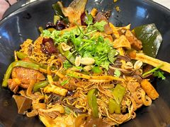 -醉人椒麻辣香锅(王府井喜悦店)