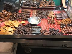 -六合夜市