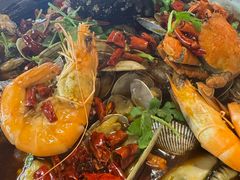 -老东镇啤酒屋海鲜加工·蒸汽海鲜·海鲜烧烤(台东店)