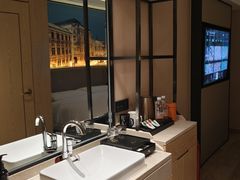 -维也纳国际酒店·重庆交通大学六公里轻轨站店