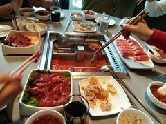 -海底捞火锅鲜切牛肉主题店(长寿路店)