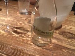 -胡桃里音乐餐厅(陶溪川店)(川湘赣菜·世界百大酒庄直供红酒·音乐表演)