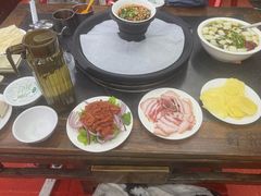 -苗家特色土烙锅·老字号