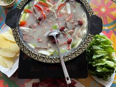 -四姑娘山阿巴郎·藏式花园餐厅