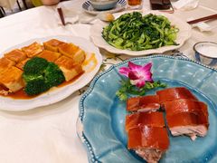 -沙龙酒家