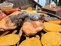-草家酱蟹炭火烤肉店(珲春南路一店)