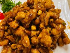 -金牌餐厅·天津菜·八珍豆腐·老爆三(瓷房子店)