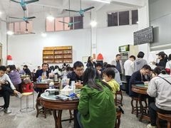 -容里煲仔饭(利丰北路店)