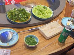 -山河屯铁锅炖·非遗东北菜(南山店)