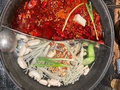 -周小明火锅(黑金冠社区店)