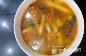 Snow菜 Tomato Dumpling Noodles
