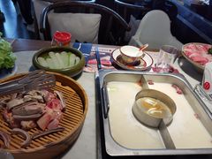 -尚尚仙·酸汤猪手·猪肚鸡火锅(华联万柳购物中心店)