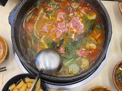 -贵厨酸汤牛肉(花果园国际中心店)