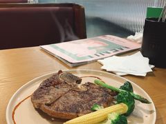 新西兰T骨眼肉牛排-新贝乐意大利餐厅(镇江苏宁广场店)