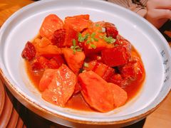 红烧肉烧红薯-吃饭皇帝大土家民族菜(正大广场店)