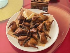 -泉龙渔村·粤式早茶·金牌烧鹅(中山三乡店)