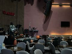 -TZ House音乐现场(来福士中心店)