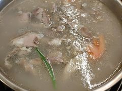 -老石黑山羊毛驴肉火锅(金凯广场店)