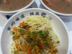 武汉热干面-文叔·湖北名小吃·小龙虾(华强北店)