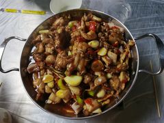 牛蛙爱上虾-小民大排档(光谷店)