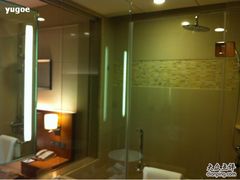 -上海浦东康桥绿地假日酒店