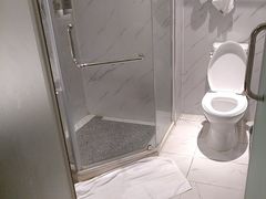 -柏曼酒店(广州长隆旅游度假区汉溪长隆地铁站店)