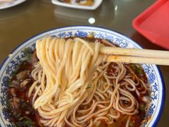 -吾穆勒蓬灰牛肉面·清真(北滨河中路店)