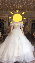 点击看大图 -伯瓷皇后婚纱艺术空间