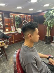 -绅仕門男士理发馆