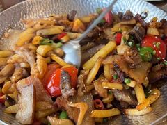 -老唐三下锅 ·张家界地标美食(溪布街店)