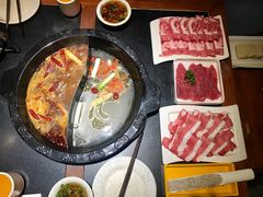 -周周有辣火锅馆(玖耀里店)