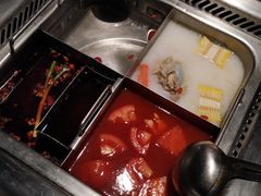 -海底捞火锅鲜切牛肉主题店(长寿路店)