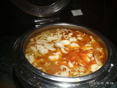 酸汤鱼-汇泉王朝大饭店-旋转餐厅(南海路店)