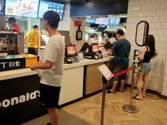 -麦当劳(水坑尾街店)