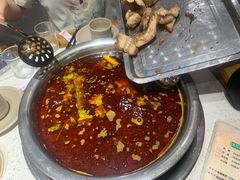 -肖肖酸萝卜鱼火锅(总店)