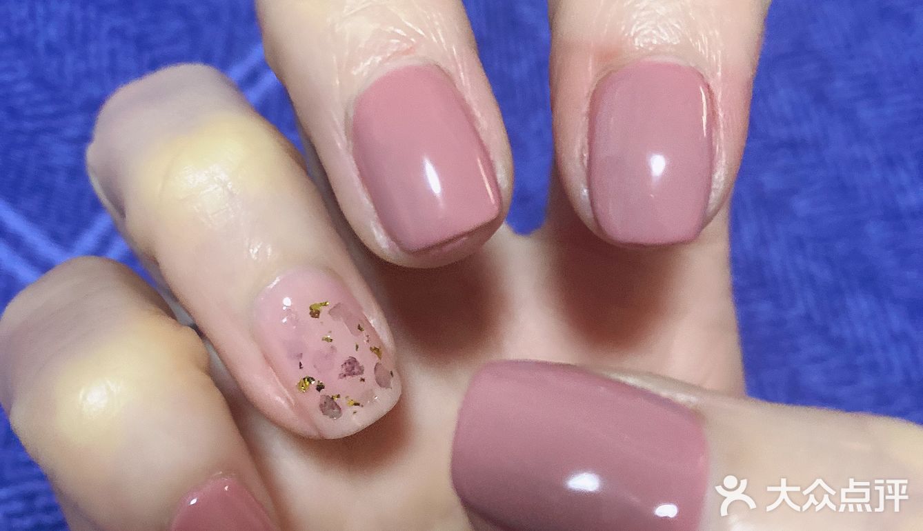 定位不准，还好店家指导，蛮好找的！