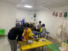-小院儿童绘馆(富国里店)