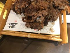 -东口码头·烧鸽子·鱼头泡饼·地方菜(金鹰悦城店)