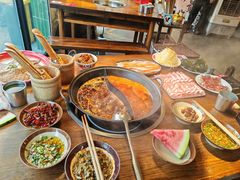 -萍姐火锅·公路夜市(武汉首店)