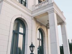 -上海玫瑰园度假酒店