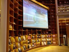 -新华文创·光的空间